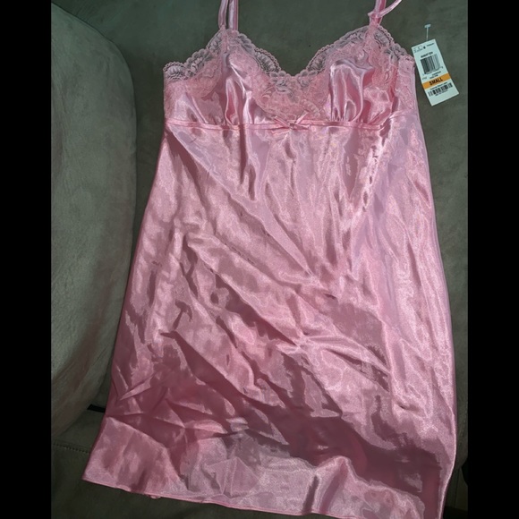 Macy's Other - NWT SLIP AND ROBE